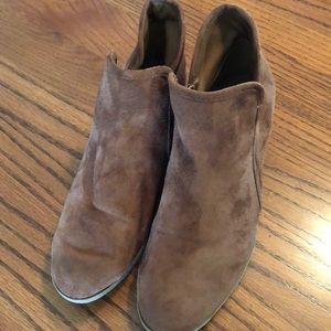 Brown suede bootie